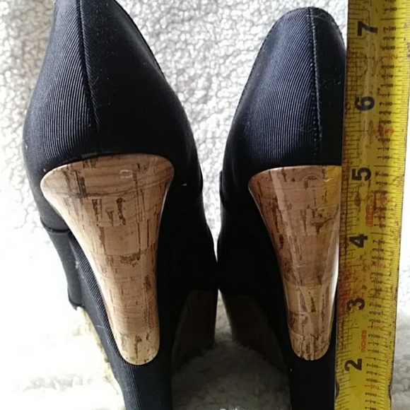 Black corked heeled sandles - Picture 3 of 3